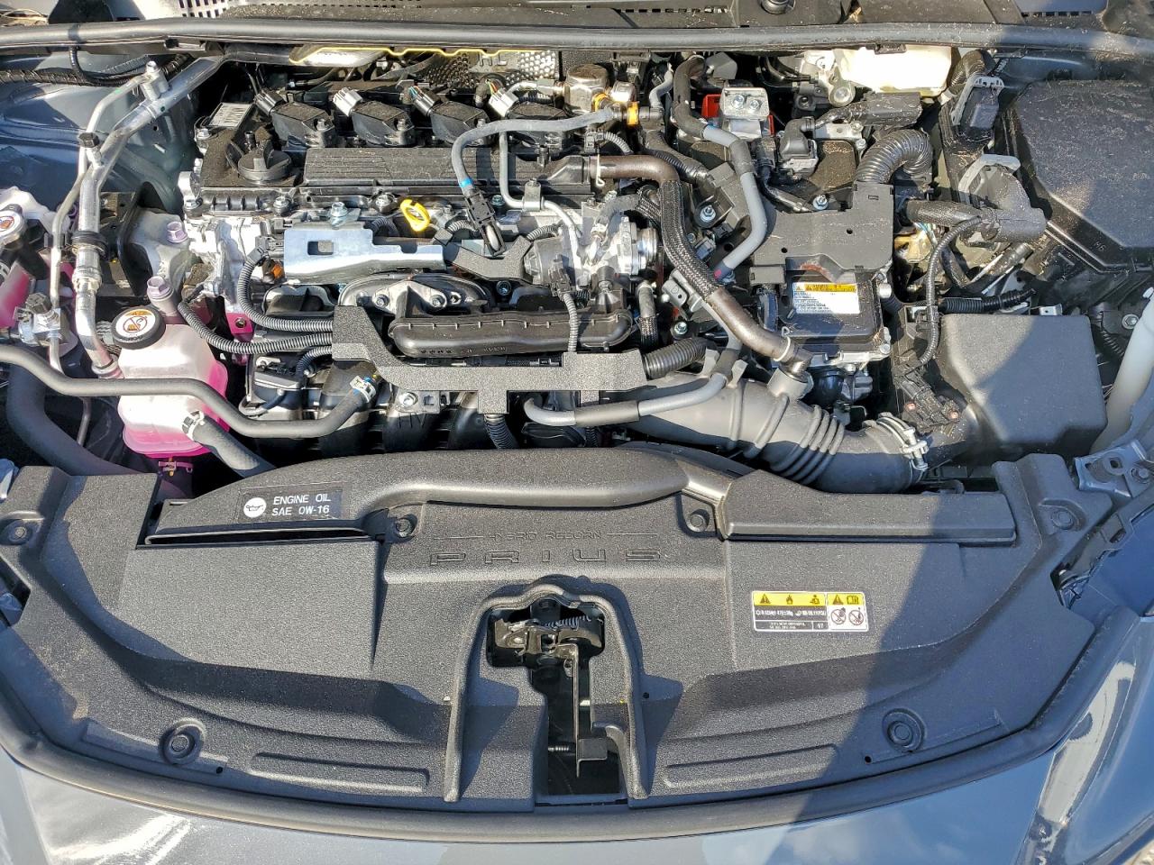2025 TOYOTA PRIUS LE photo 11