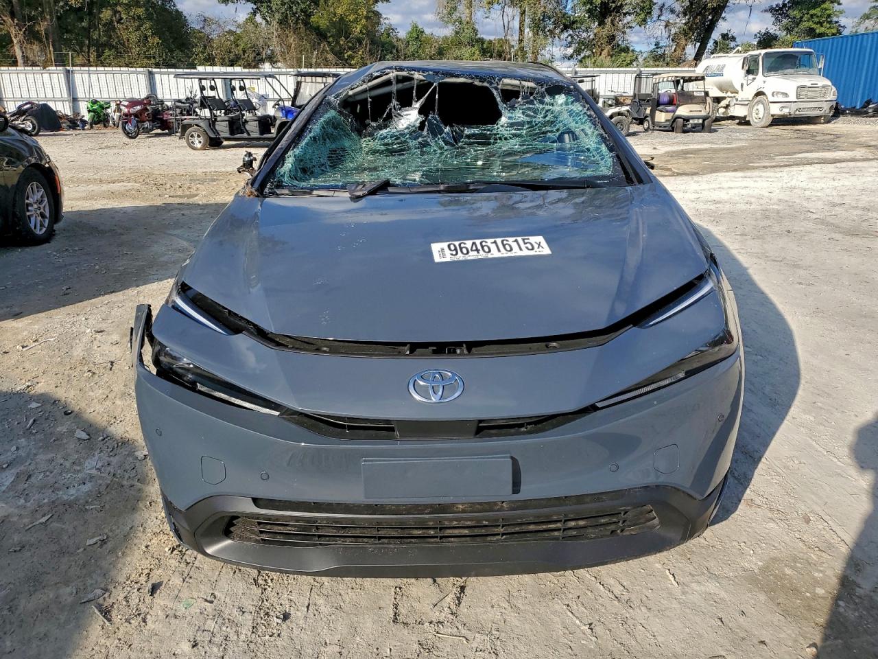 2025 TOYOTA PRIUS LE photo 5