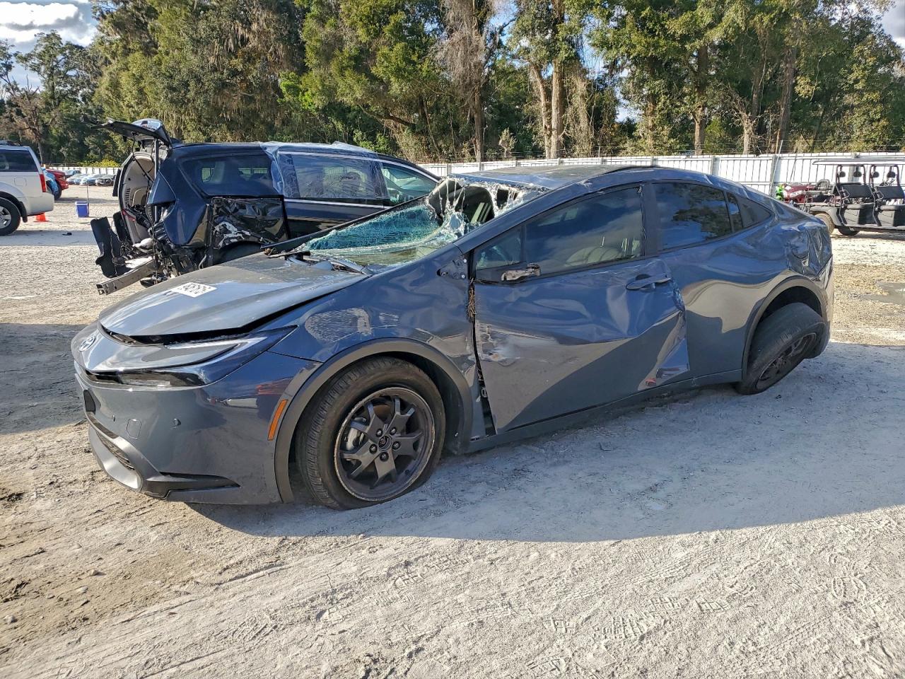 2025 TOYOTA PRIUS