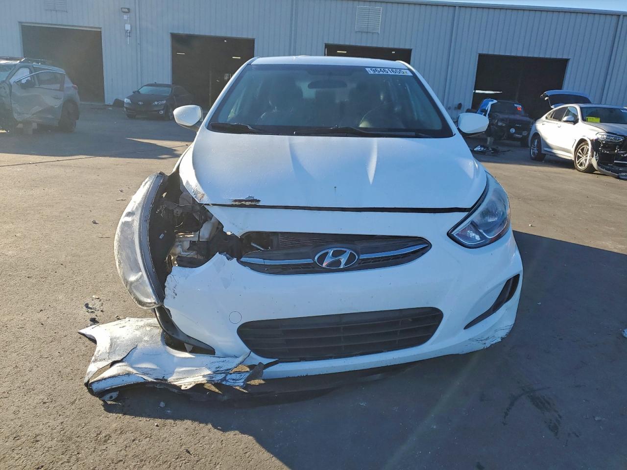 2017 HYUNDAI ACCENT SE photo 5
