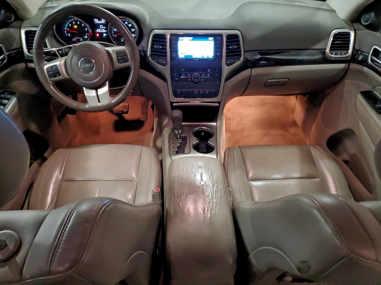2011 JEEP GRAND CHEROKEE LAREDO photo 8
