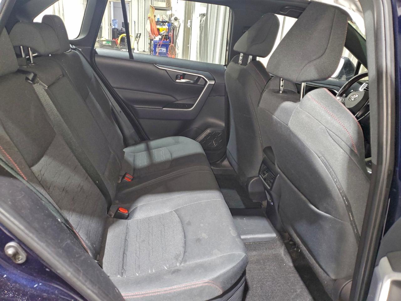 2023 TOYOTA RAV4 PRIME SE photo 11
