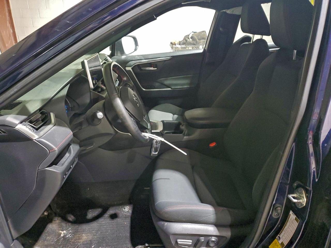 2023 TOYOTA RAV4 PRIME SE photo 7