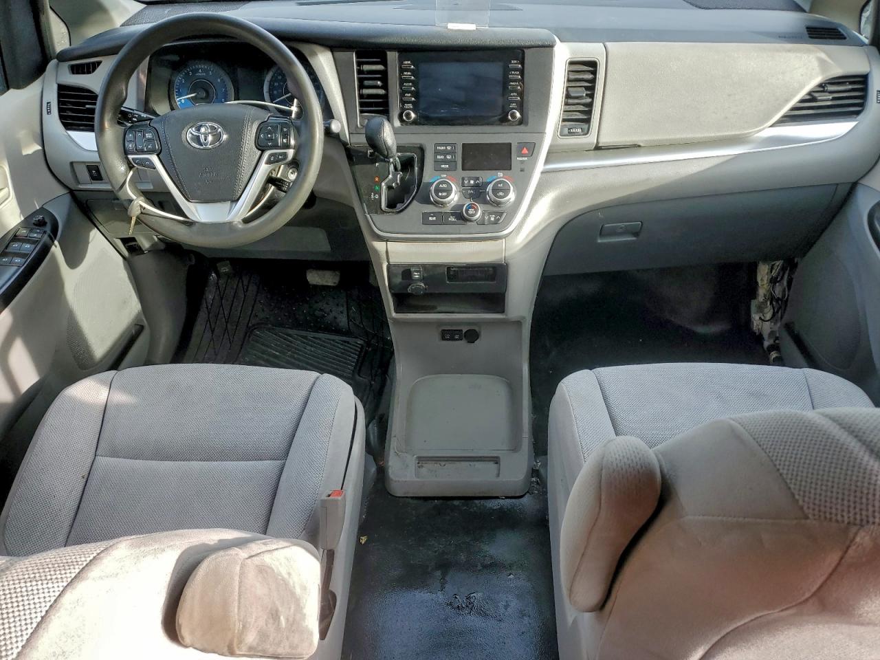 2020 TOYOTA SIENNA photo 22