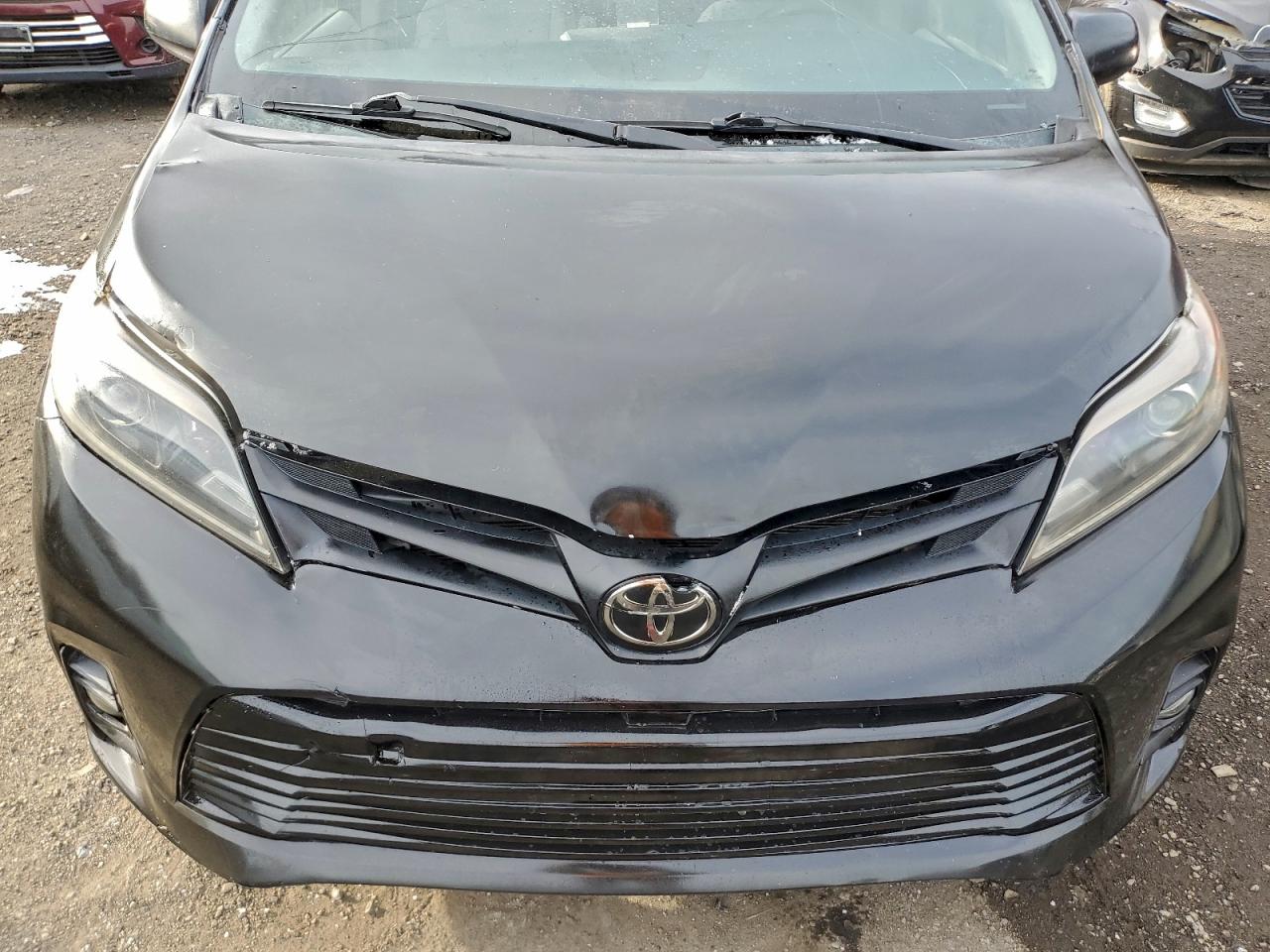 2020 TOYOTA SIENNA photo 34