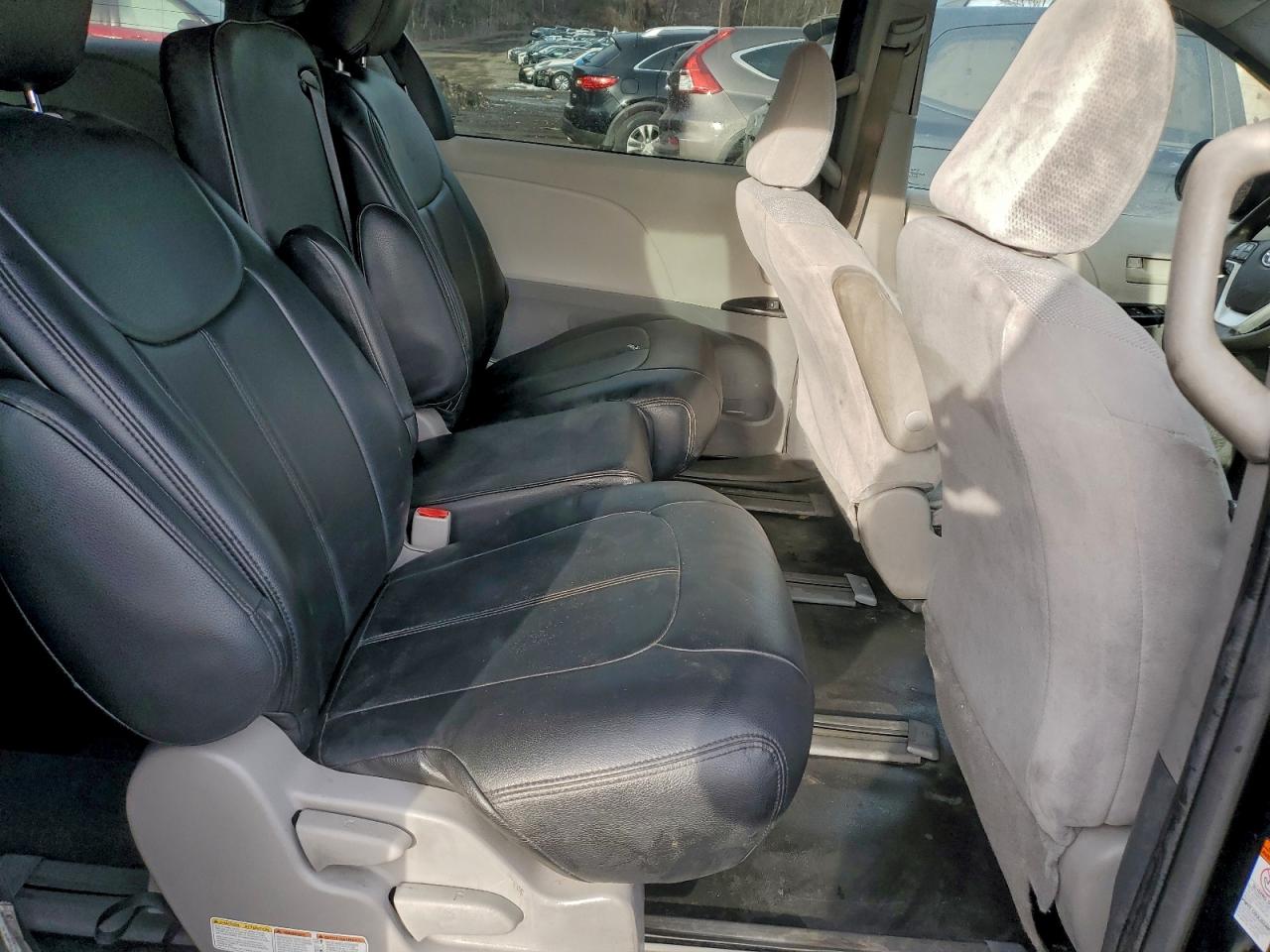 2020 TOYOTA SIENNA photo 31