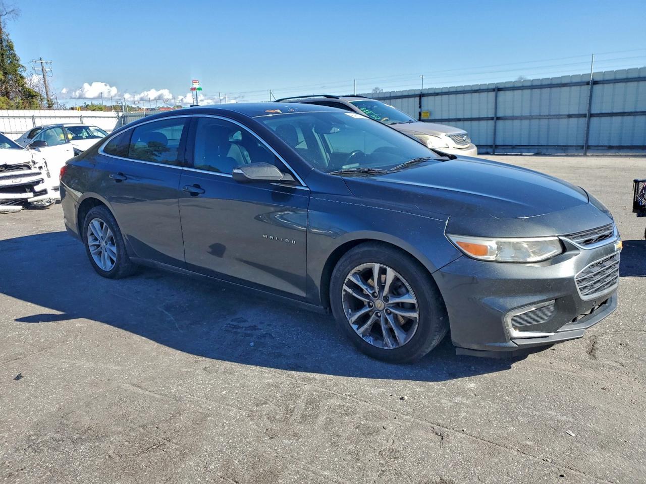 2018 CHEVROLET MALIBU LT photo 4