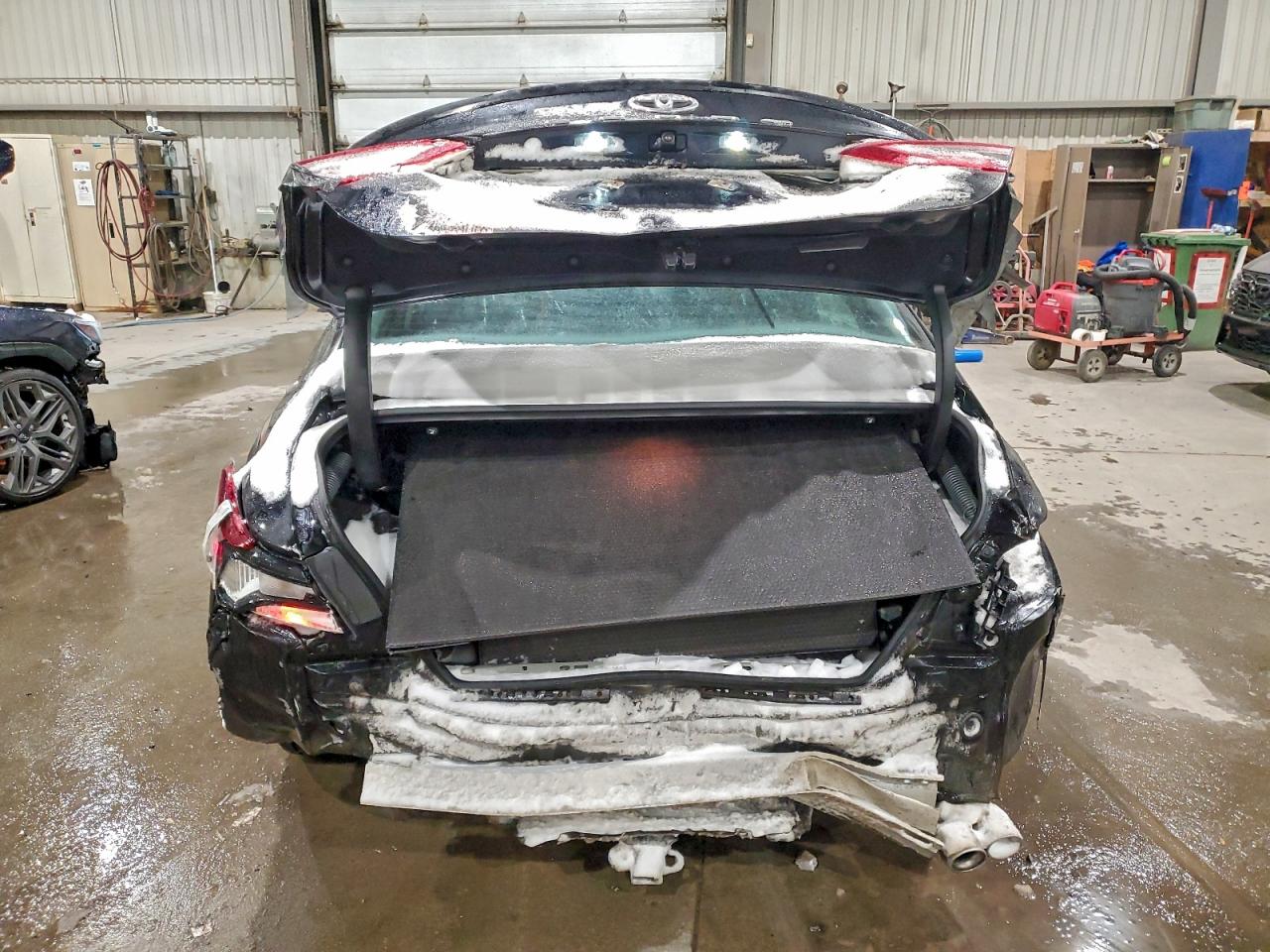 2024 TOYOTA CAMRY SE NIGHT SHADE photo 6