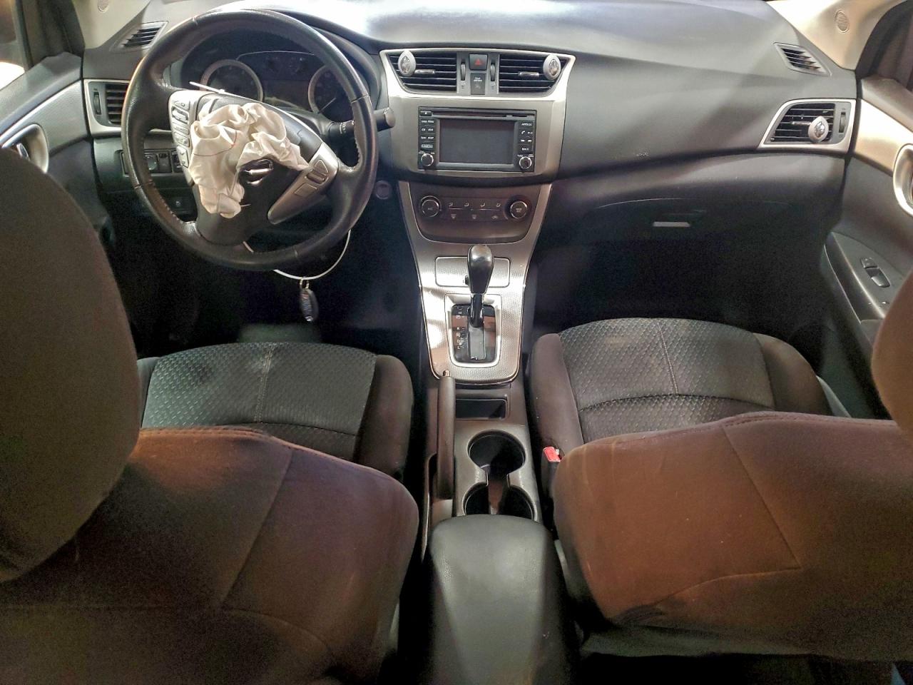 2014 NISSAN SENTRA S photo 8