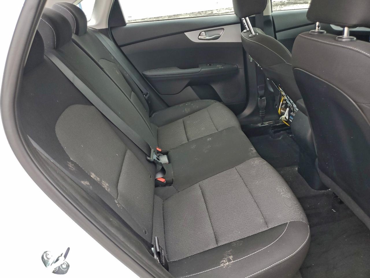 2024 KIA FORTE LX photo 10