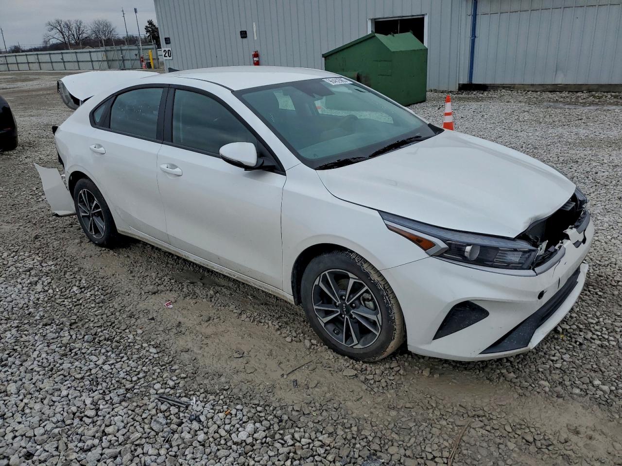 2024 KIA FORTE LX photo 4