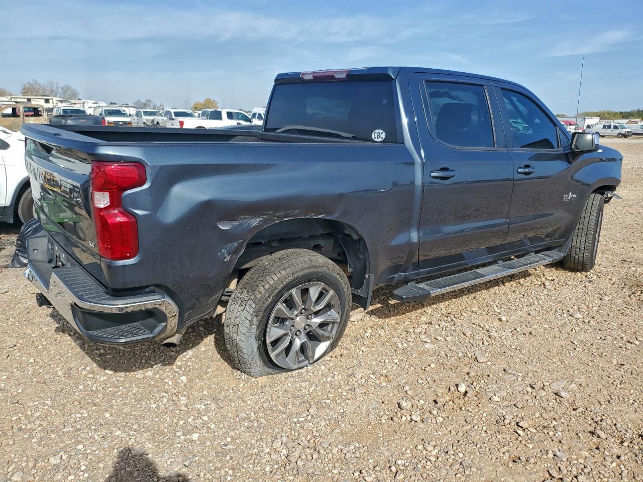 2021 CHEVROLET SILVERADO C1500 LT photo 3