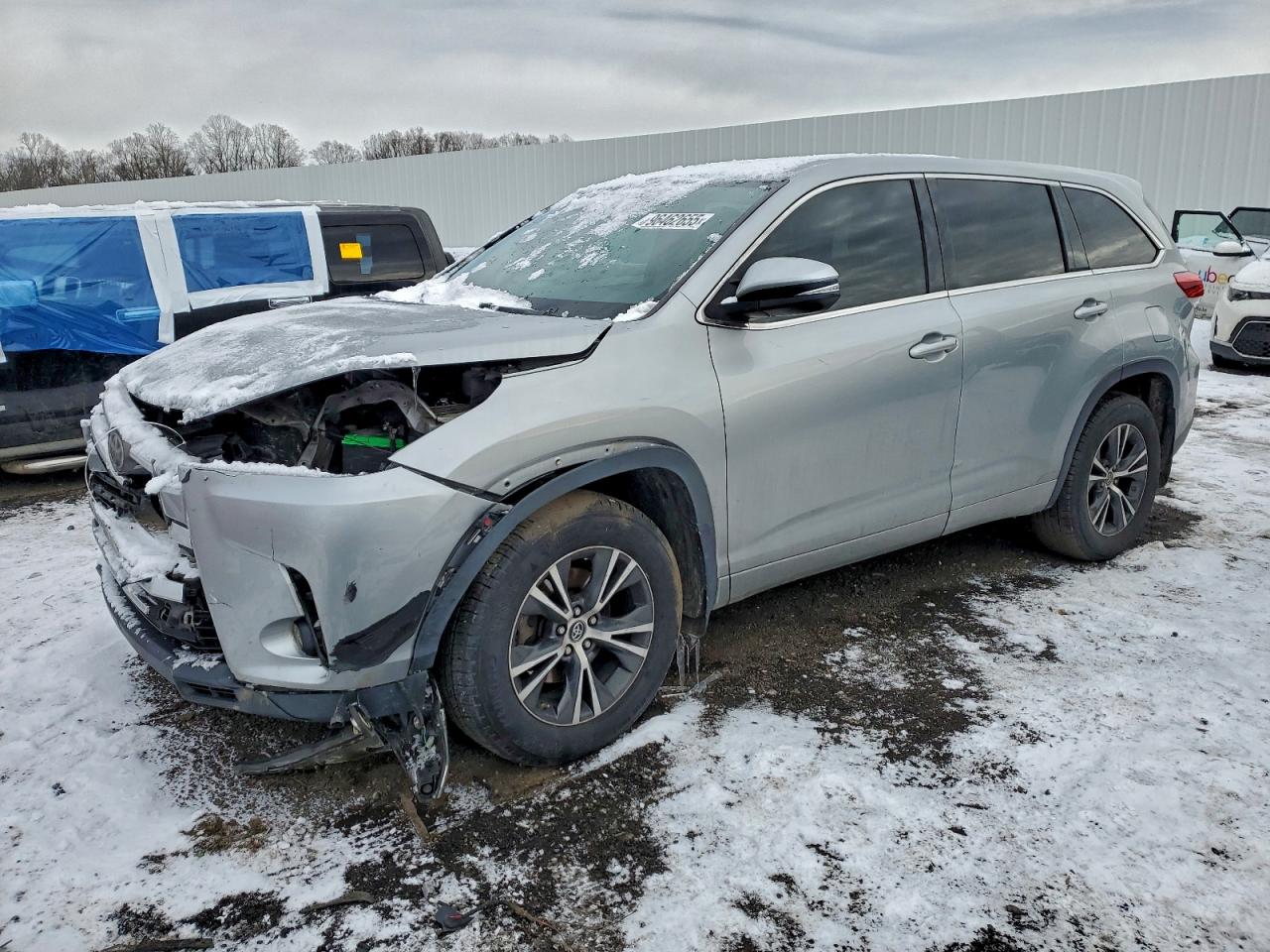 2017 TOYOTA HIGHLANDER