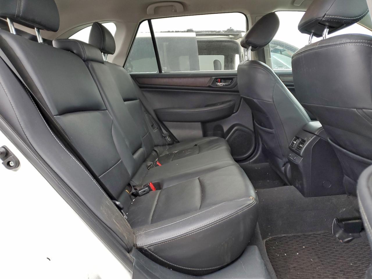 2015 SUBARU OUTBACK 2.5I LIMITED photo 11