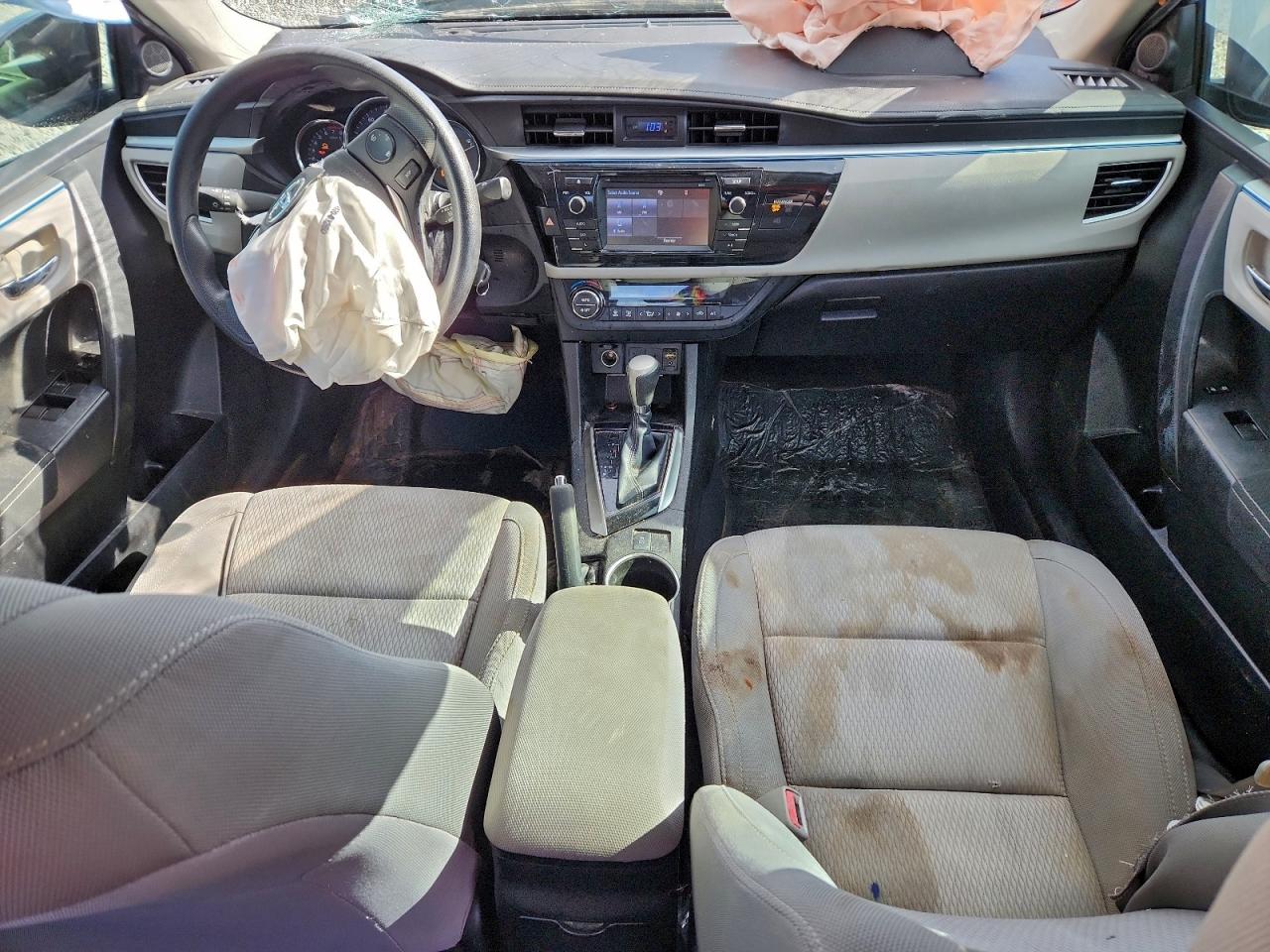 2014 TOYOTA COROLLA L photo 8