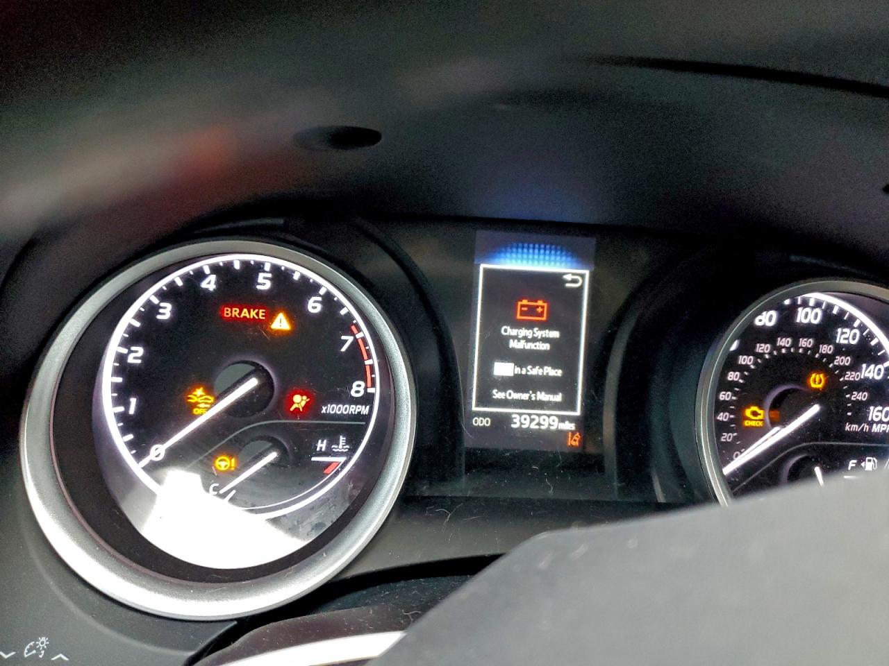 2022 TOYOTA CAMRY LE photo 9
