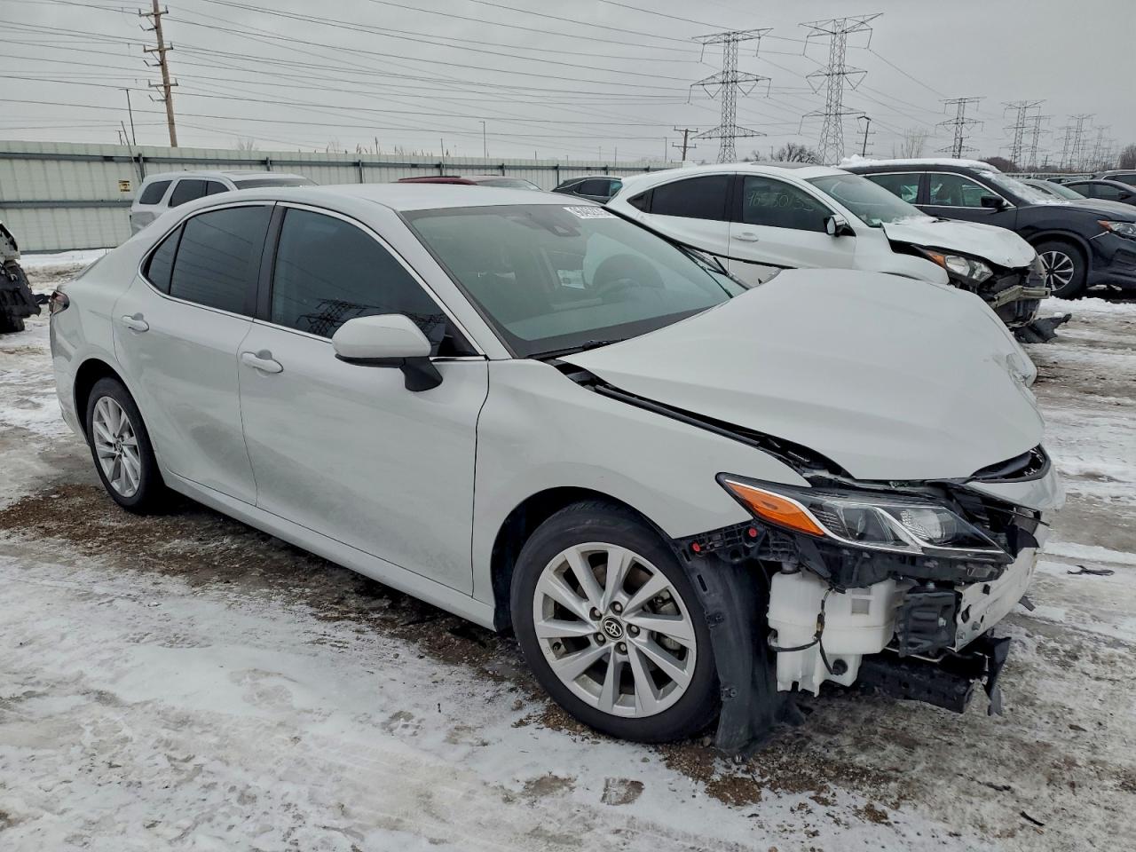 2022 TOYOTA CAMRY LE photo 4