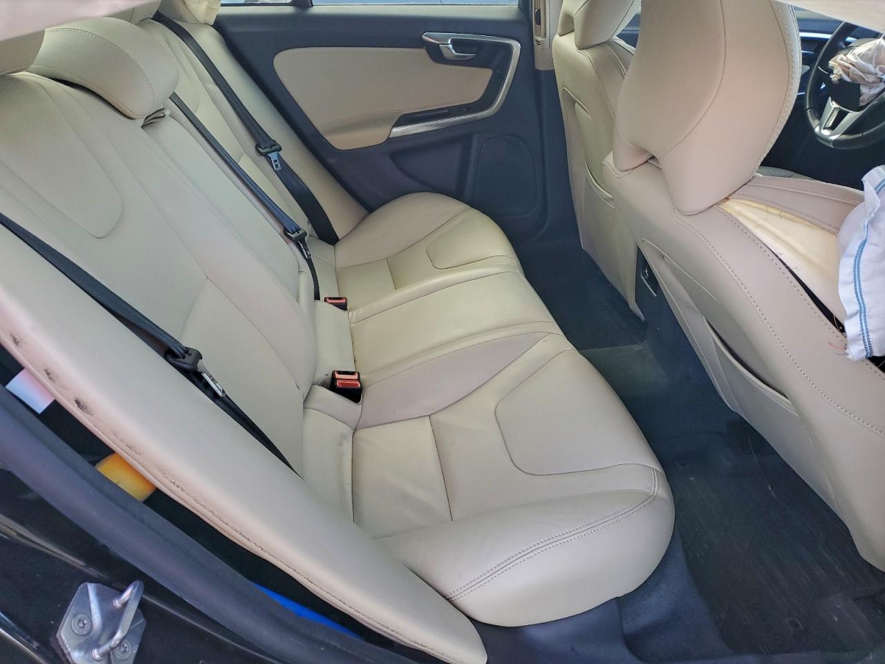 2017 VOLVO S60 DYNAMIC photo 10