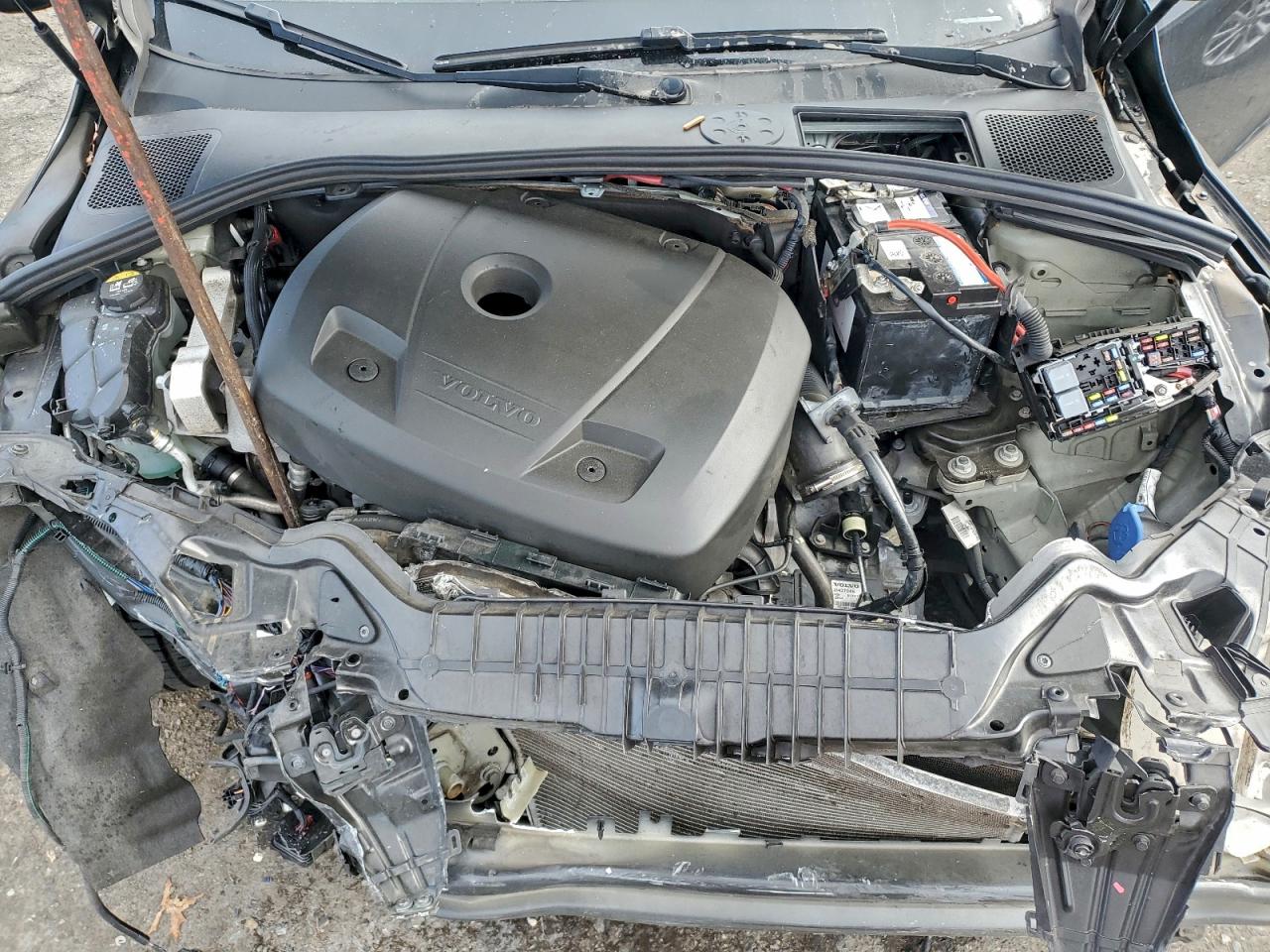 2017 VOLVO S60 DYNAMIC photo 11