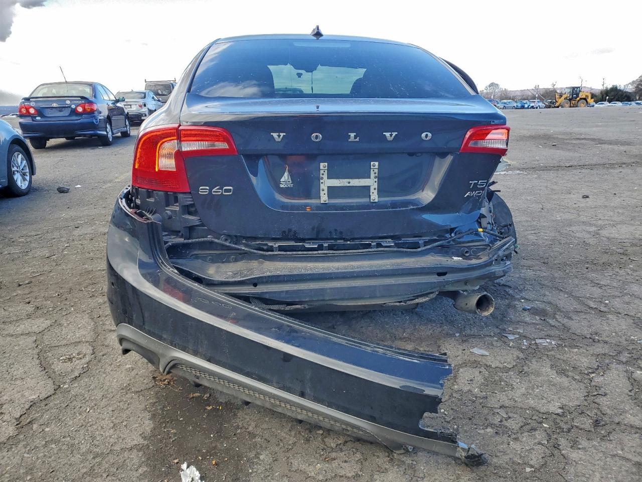 2017 VOLVO S60 DYNAMIC photo 6