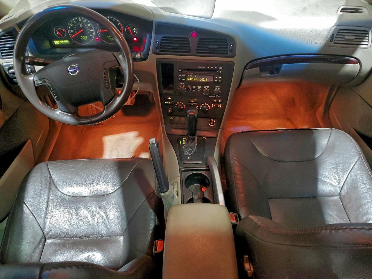 2004 VOLVO XC70 photo 8