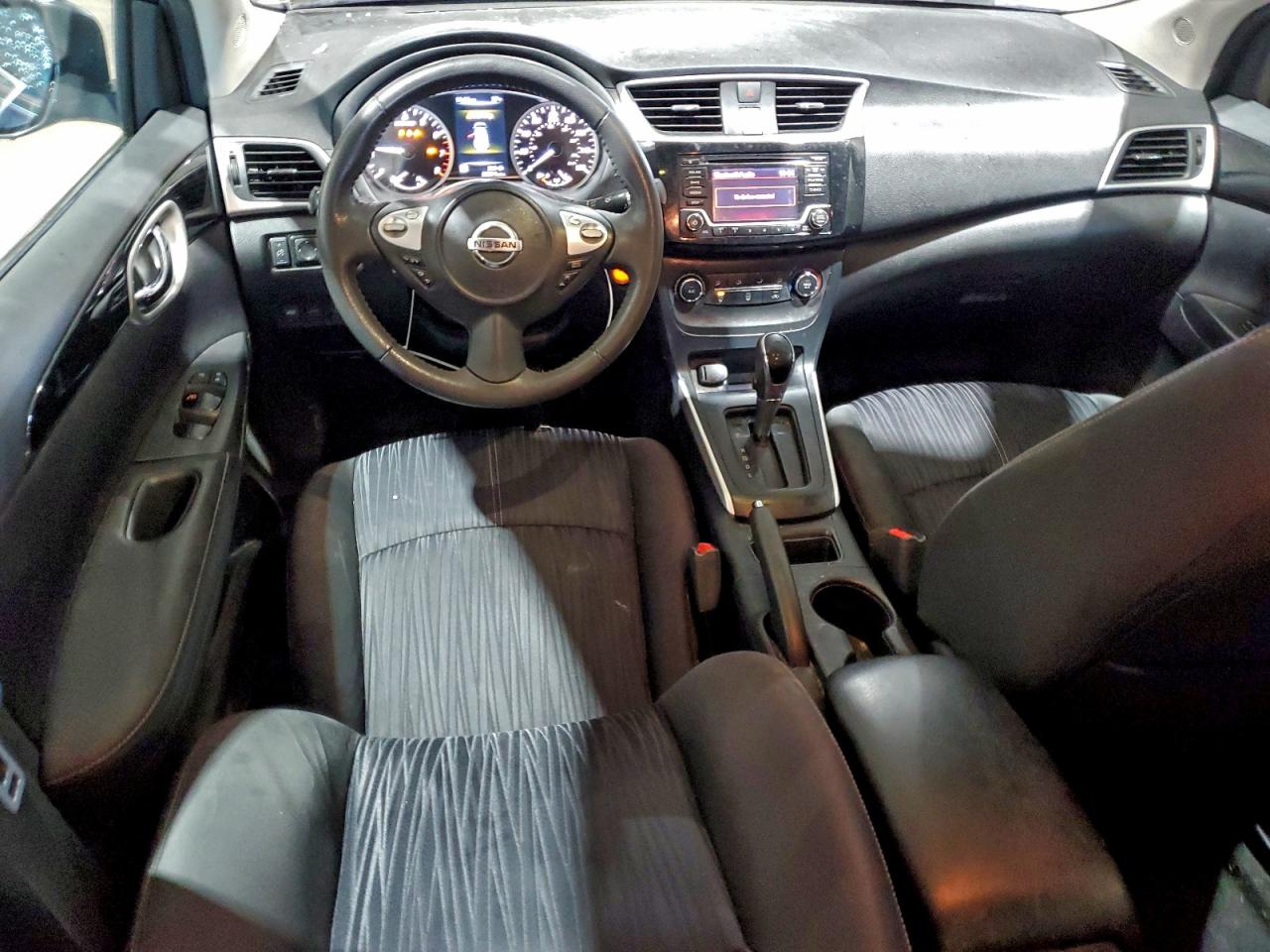 2017 NISSAN SENTRA S photo 8