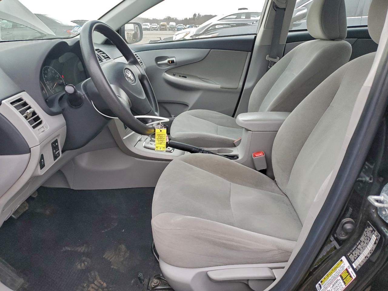 2011 TOYOTA COROLLA BASE photo 7