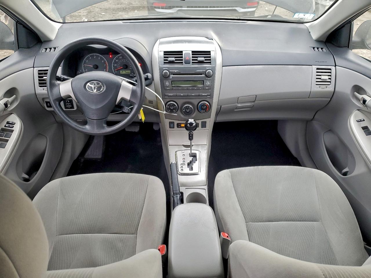 2011 TOYOTA COROLLA BASE photo 8