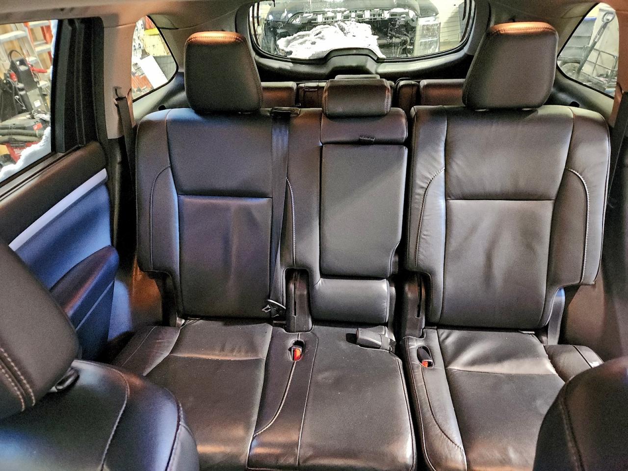 2018 TOYOTA HIGHLANDER SE photo 10