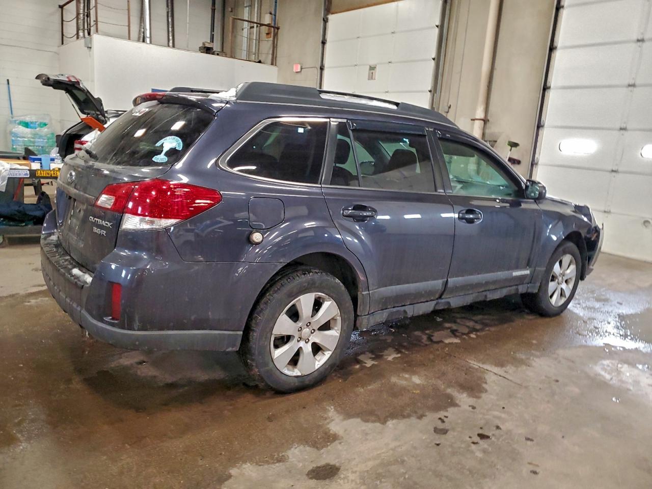 2010 SUBARU OUTBACK 3.6R LIMITED photo 3