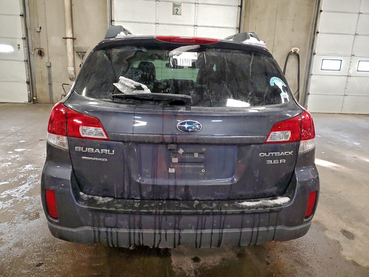 2010 SUBARU OUTBACK 3.6R LIMITED photo 6