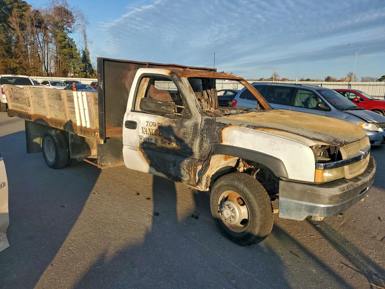 2004 CHEVROLET SILVERADO - UTILITY / SERVICE TRUCK photo 4