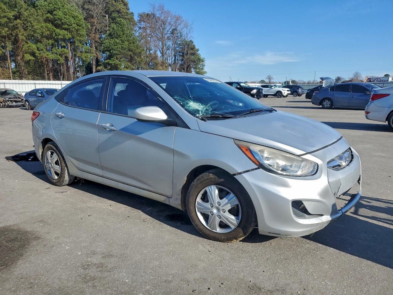 2014 HYUNDAI ACCENT GLS photo 4