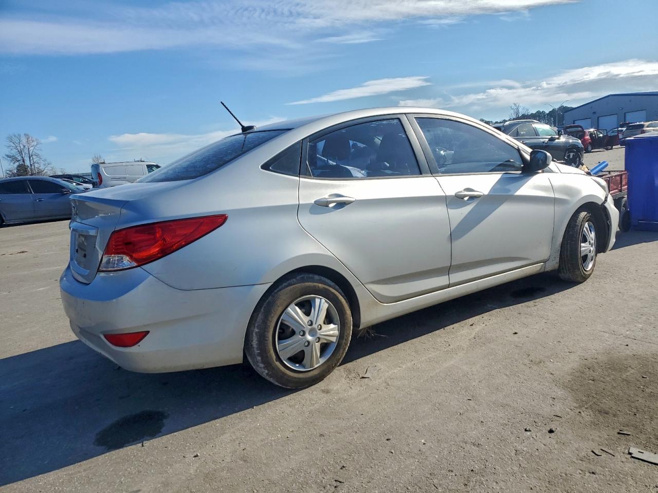 2014 HYUNDAI ACCENT GLS photo 3