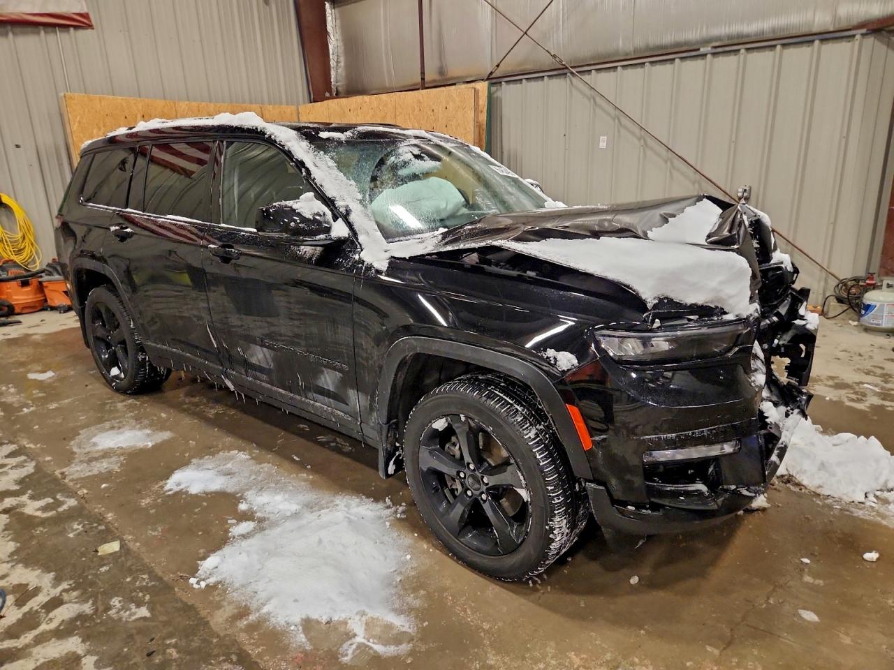 2023 JEEP GRAND CHEROKEE L LIMITED photo 4