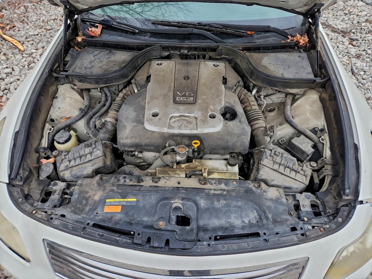 2009 INFINITI G37 photo 11