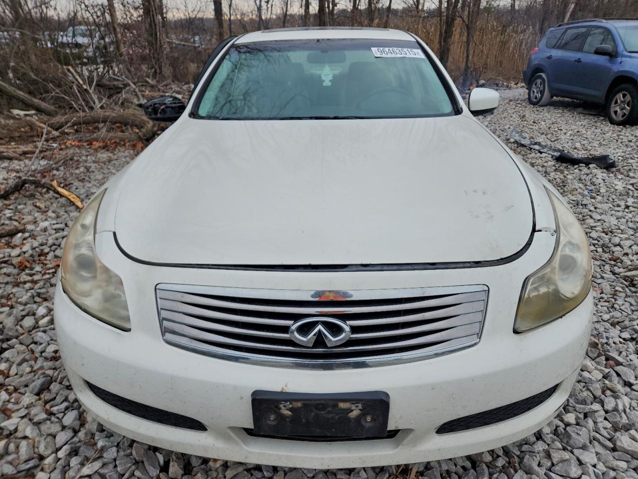 2009 INFINITI G37 photo 5