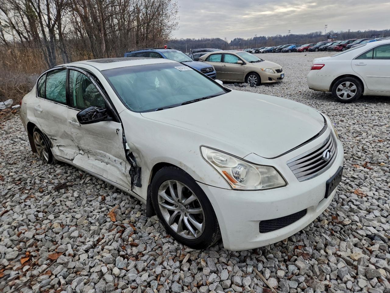 2009 INFINITI G37 photo 4