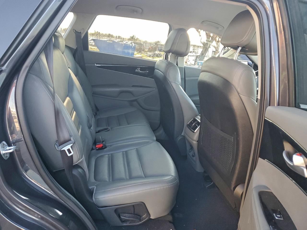 2016 KIA SORENTO EX photo 11