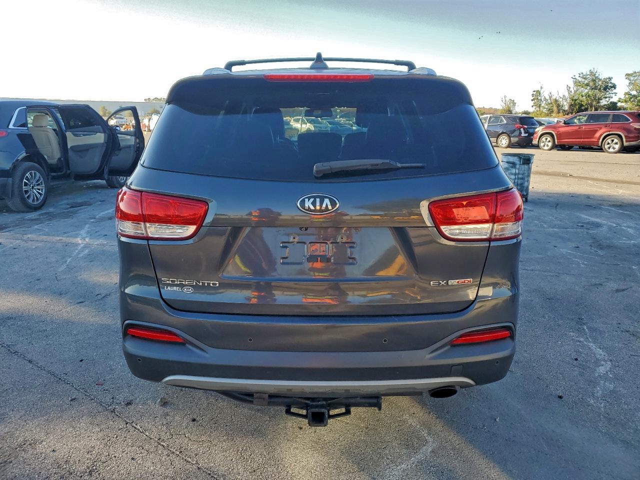 2016 KIA SORENTO EX photo 6