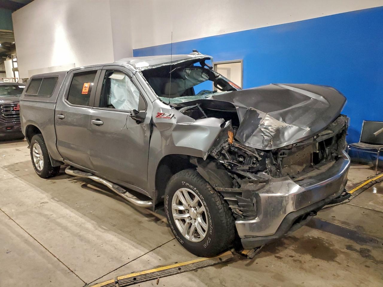 2019 CHEVROLET SILVERADO K1500 LT photo 4