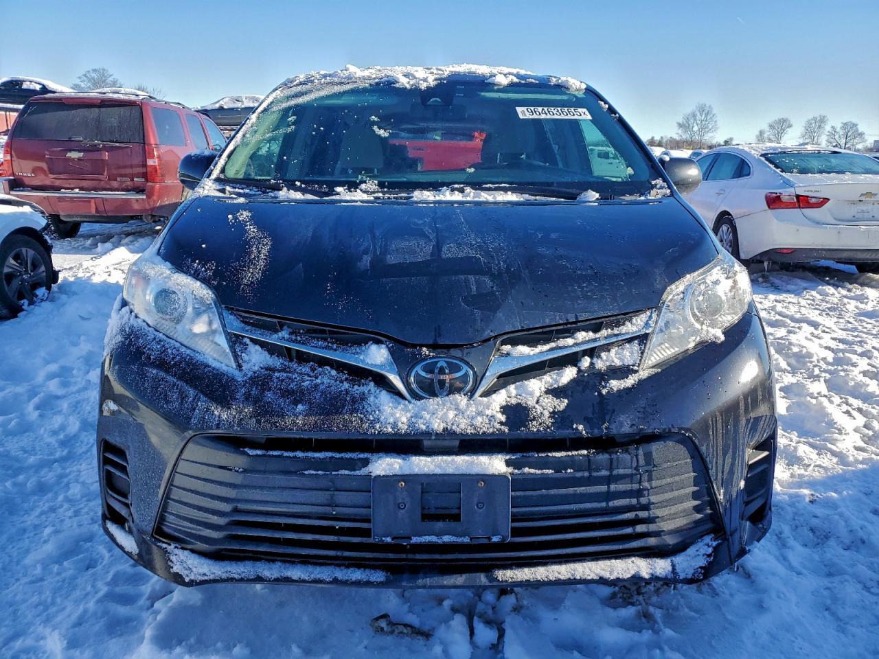 2020 TOYOTA SIENNA LE photo 5