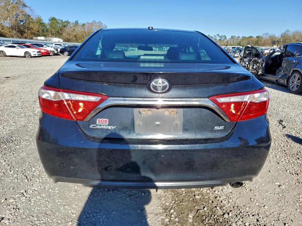 2016 TOYOTA CAMRY LE photo 6