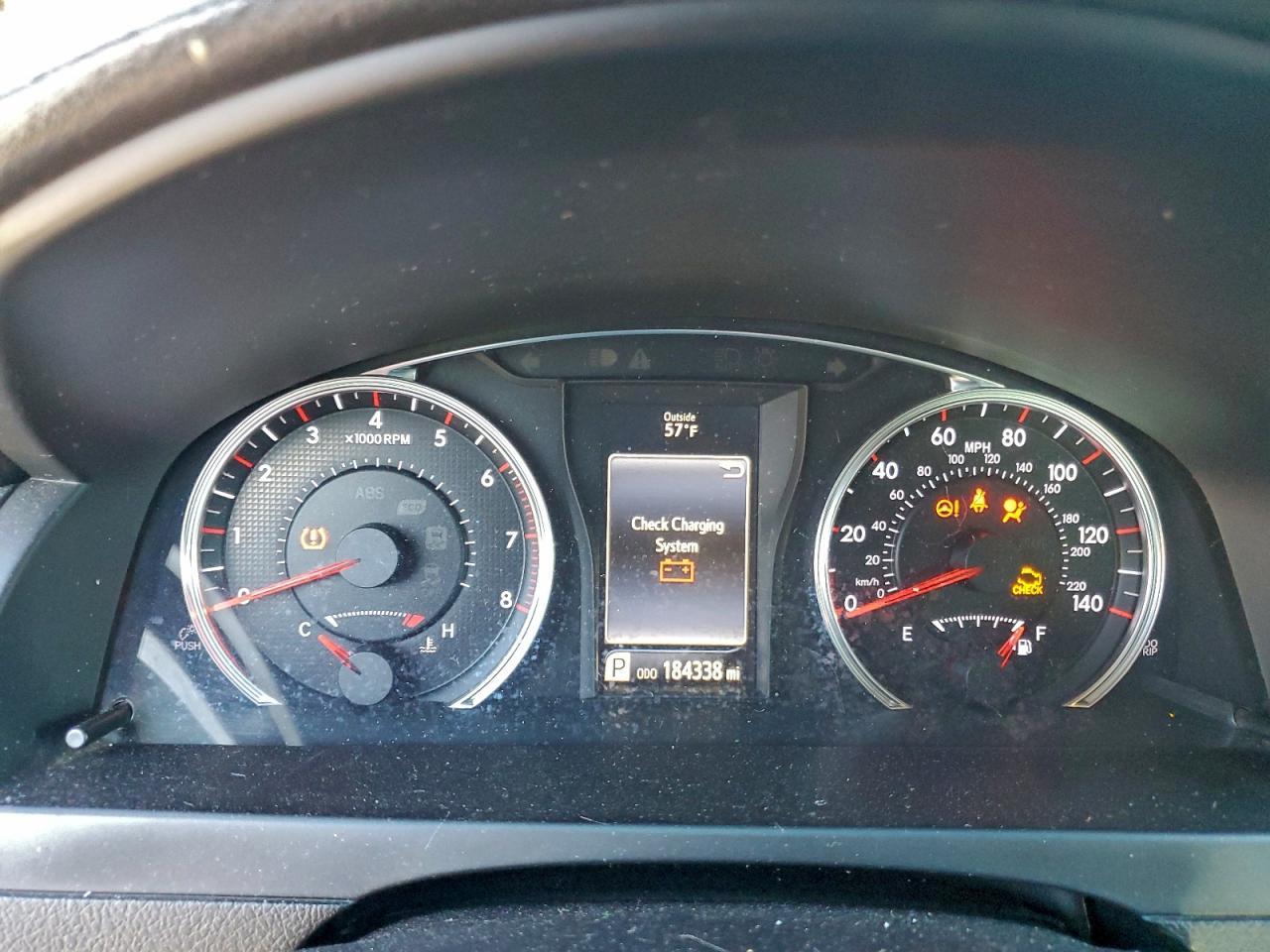 2016 TOYOTA CAMRY LE photo 9