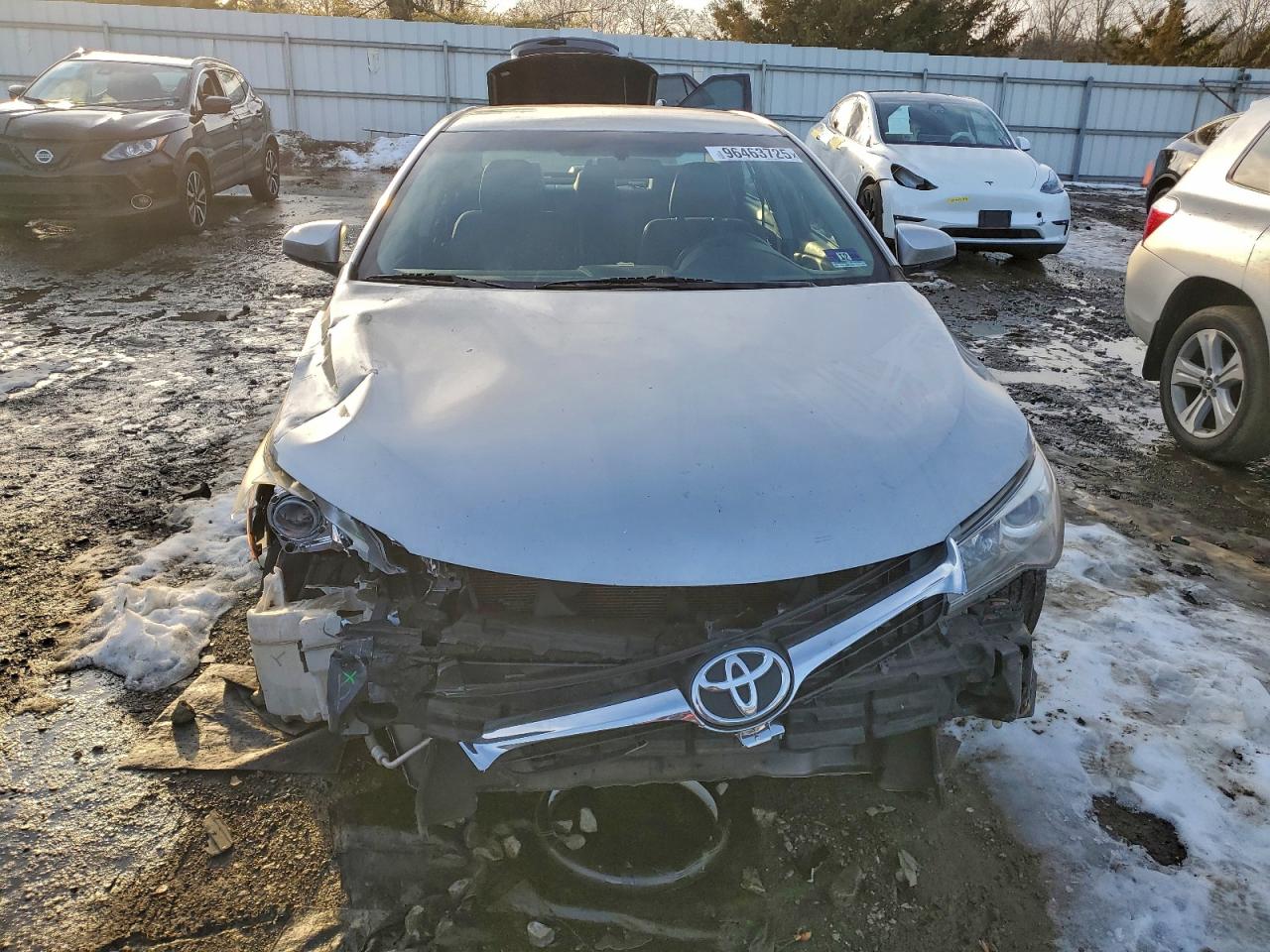 2017 TOYOTA CAMRY LE photo 5