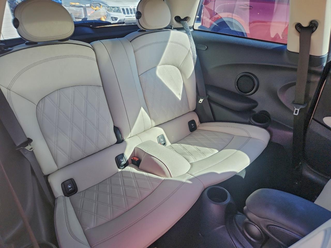 2024 MINI COOPER S photo 10