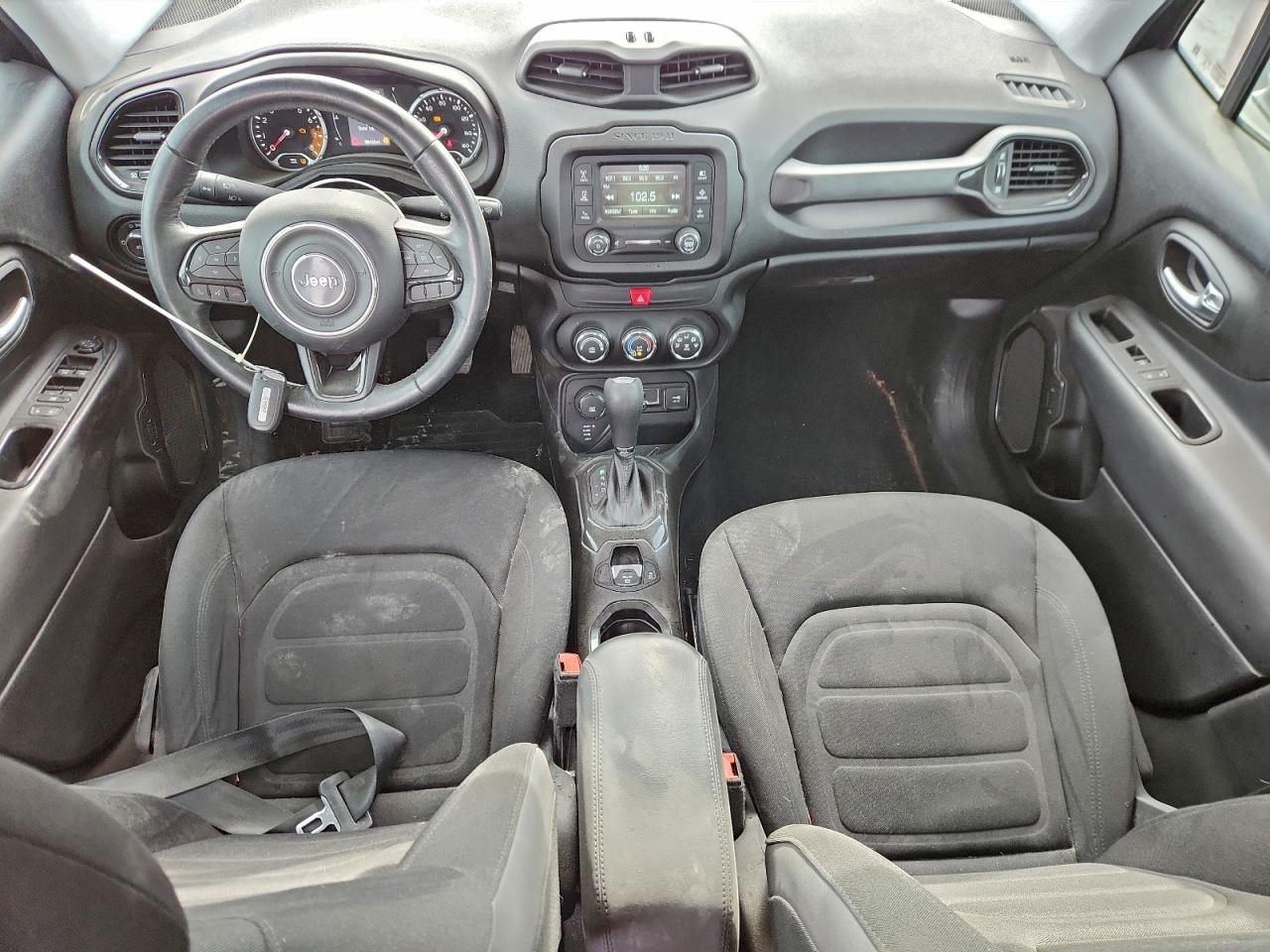 2017 JEEP RENEGADE LATITUDE photo 8