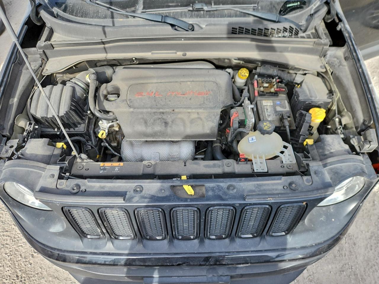 2017 JEEP RENEGADE LATITUDE photo 11