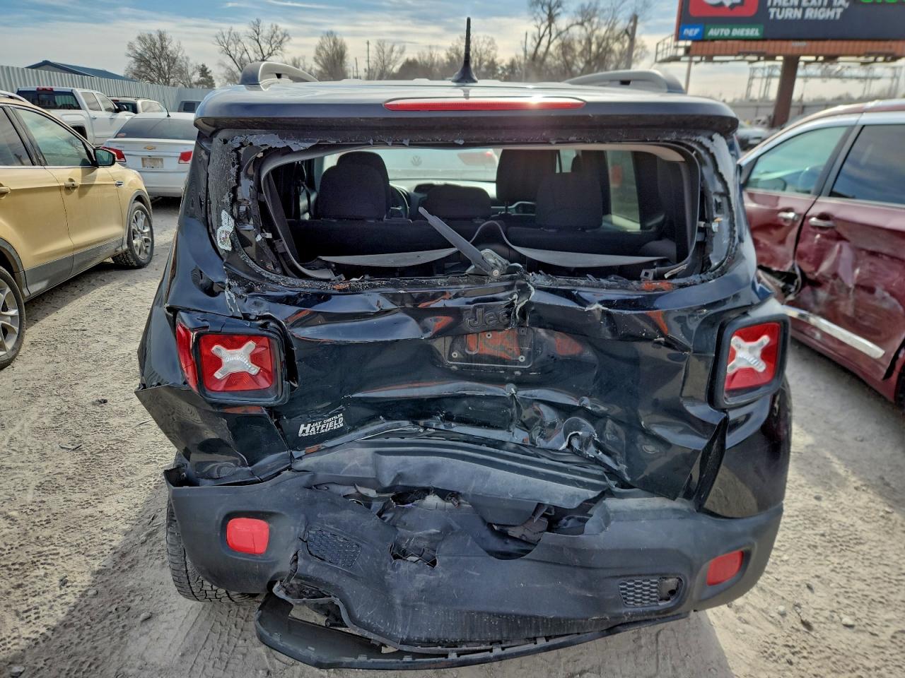 2017 JEEP RENEGADE LATITUDE photo 6