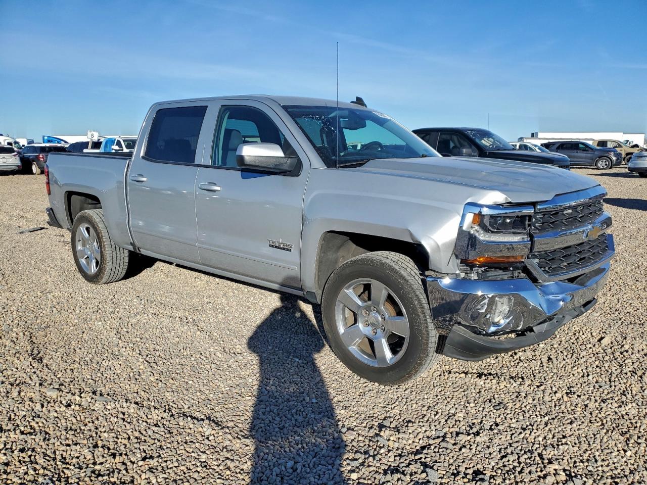 2016 CHEVROLET SILVERADO C1500 LT photo 4